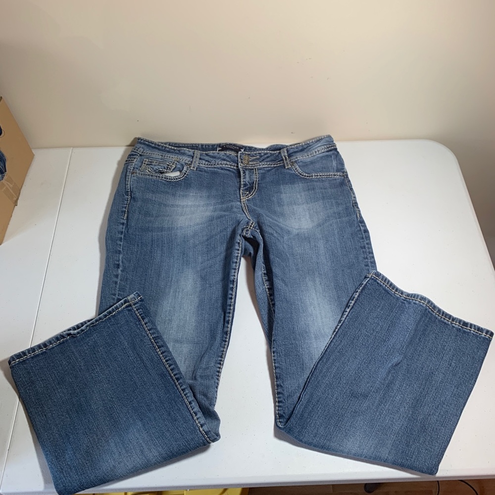 Vigoss - Fit/Bootcut Jeans - Size 18